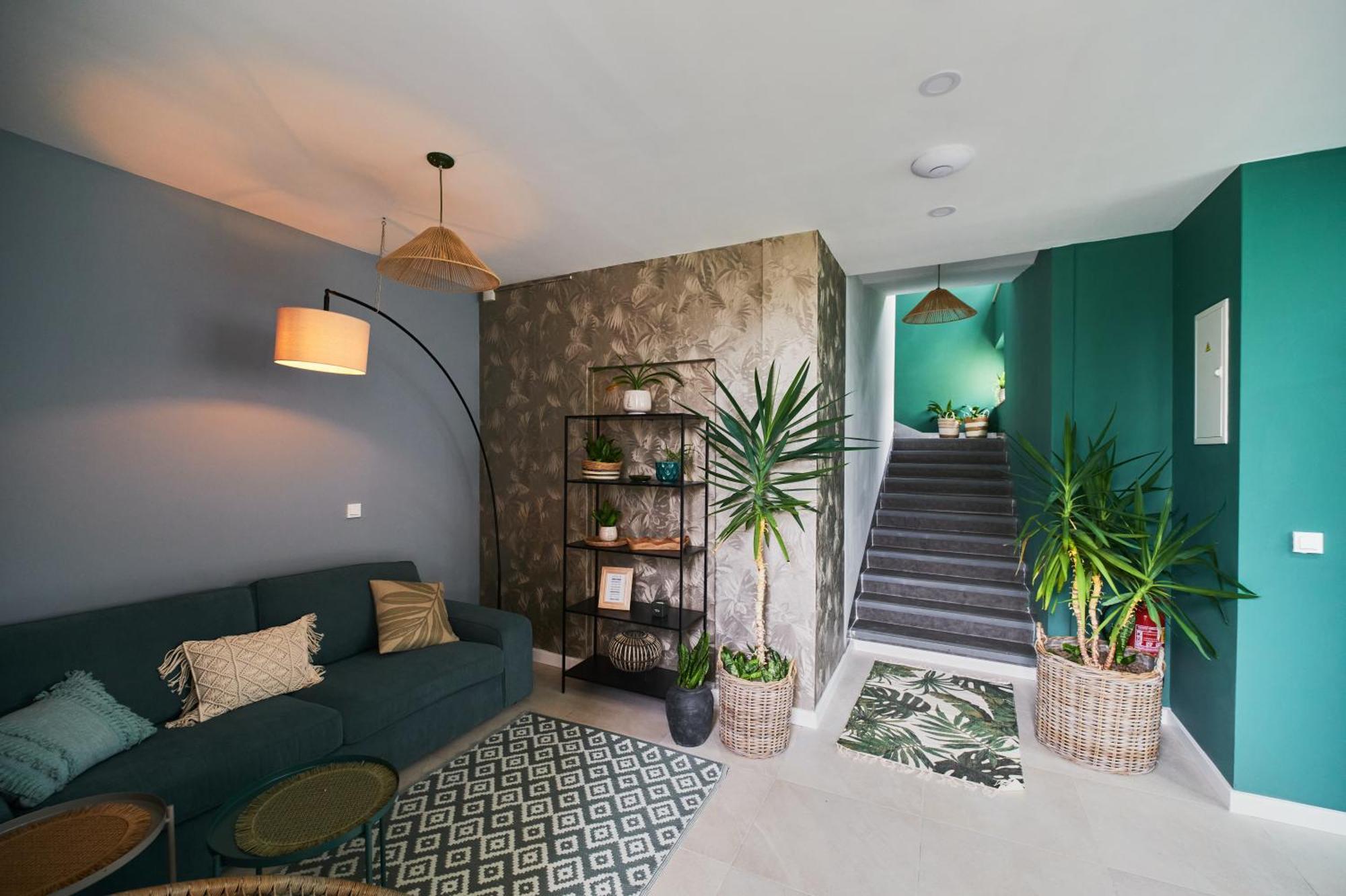 Hostel Prazacka Прага Экстерьер фото