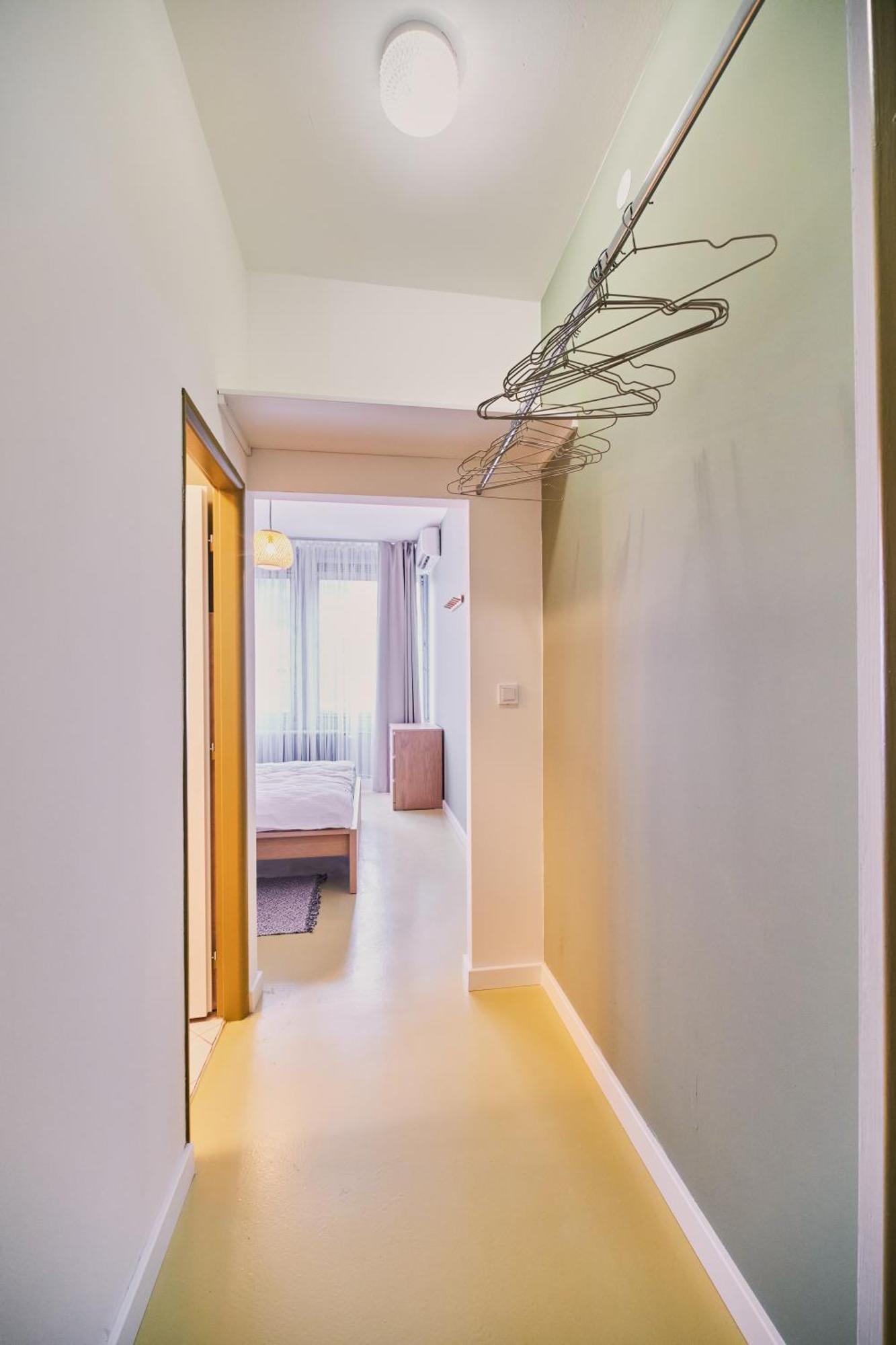Hostel Prazacka Прага Экстерьер фото