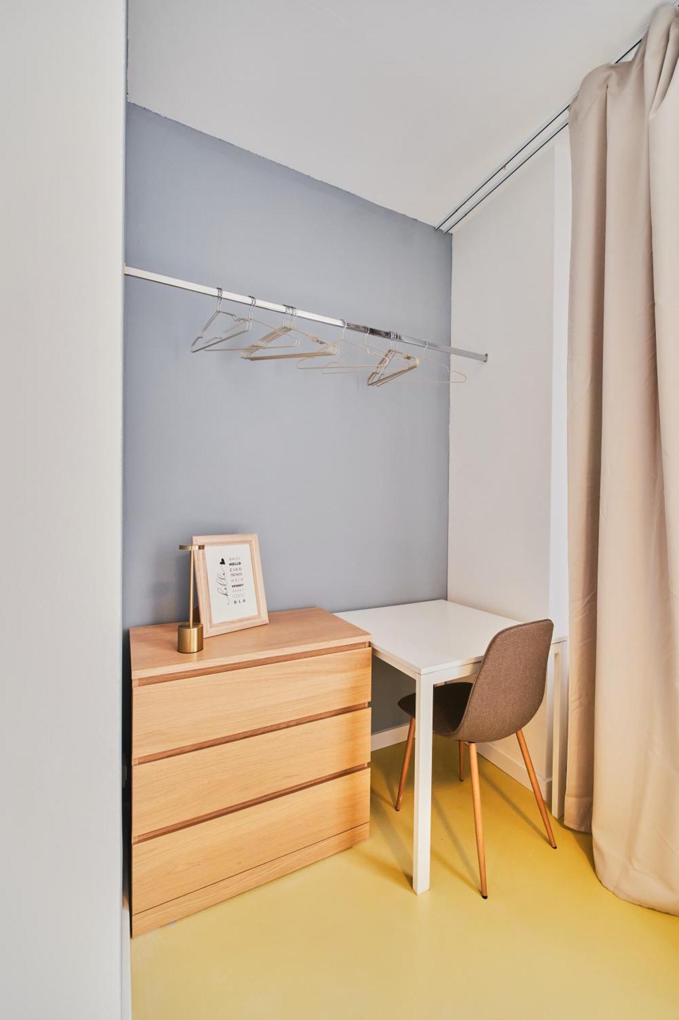 Hostel Prazacka Прага Экстерьер фото